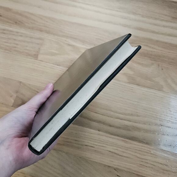 The Ship Who Sang by Anne McCaffrey ~ Hardcover ~ 1969 Edition ~ 0345334310 - Picture 5 of 12